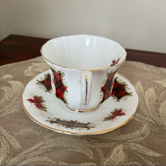 Royal Adderley Maple Leaf Tartan Teacup & Saucer - Picture 2 of 10